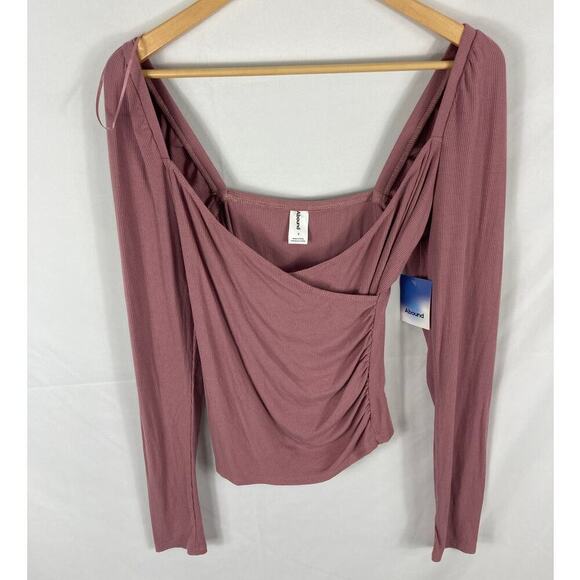 NWT Abound Nostalgia V Neck Wrap Top Size Small - Picture 2 of 7